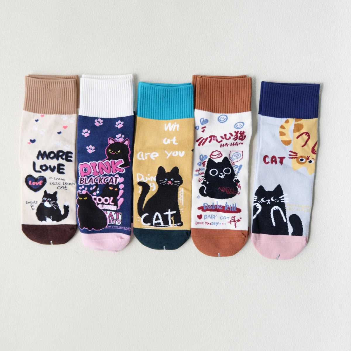 Cute Cat Pattern Women's Crew Socks - 5 Pairs