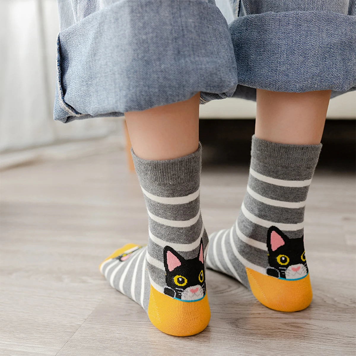 Cute Cat Pattern Women's Crew Socks - 5 Pairs
