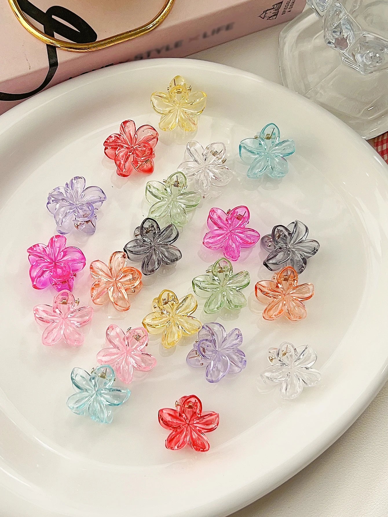 Creaseless Mini Flower Hair Clips for Effortless Styling